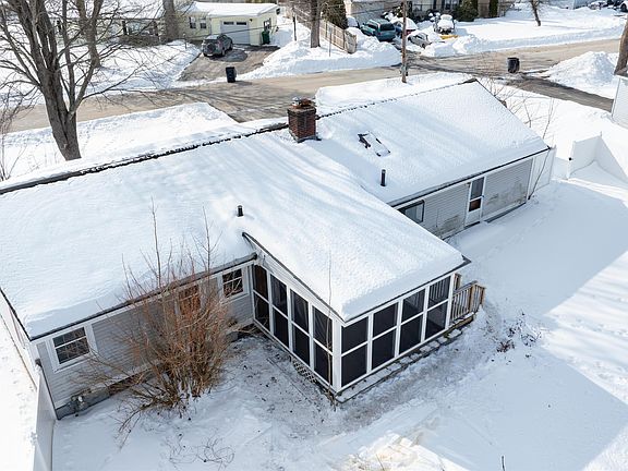 4th image of 190 Knollwood Avenue