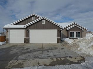 911 Donna Ct, Parma, ID 83360