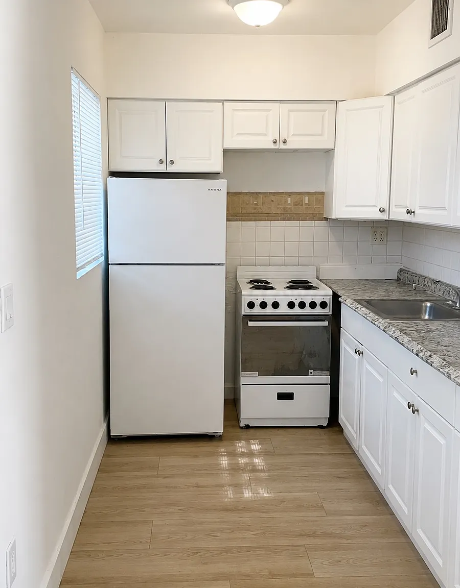 2 bed, $1,550 — Photo 2