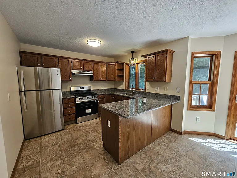 190 Saw Pit Hill Rd — Photo 6