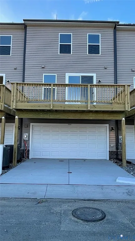 4 bed, 3.5 bath, 1996 sqft, $2,750 — Photo 2