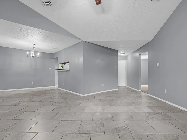 13915 Old Village Ln — Photo 7