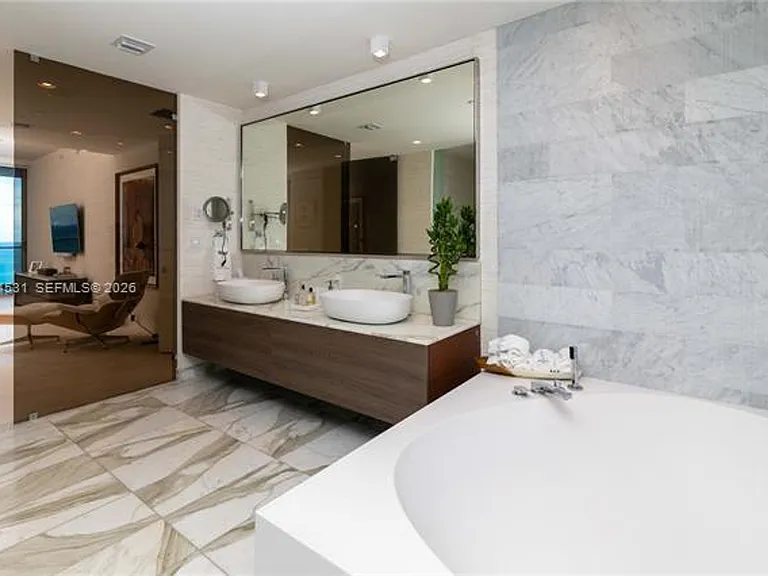 10201 E Collins Ave #CU-1002 — Photo 26