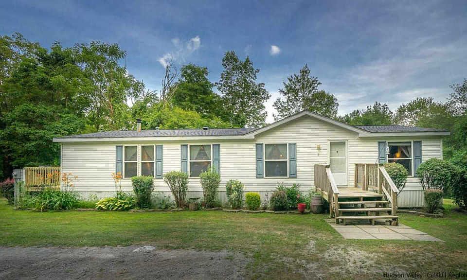 1st image of 17 Schwab Ln