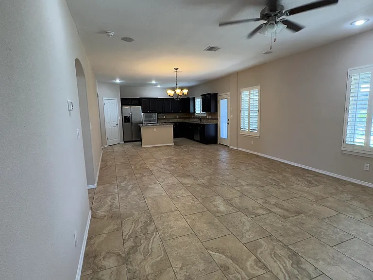 7665 Mundy Creek Dr — Photo 9