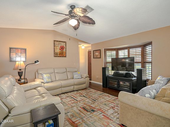 2nd image of 112 Colleen Dr