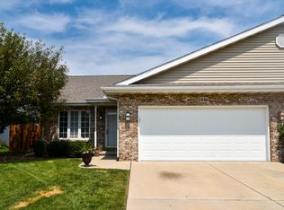 2446 Caton Crest Ct, Crest Hill, IL 60403