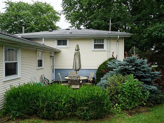 3rd image of 3116 E Bayview Ln