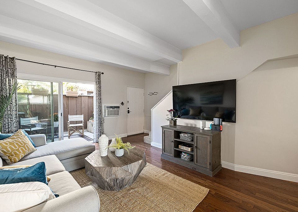 1st image of 4601 Inglewood Blvd APT 7