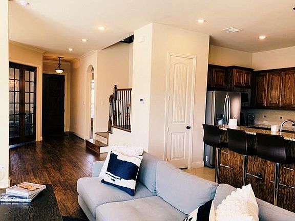 3rd image of 4937 Empire Way