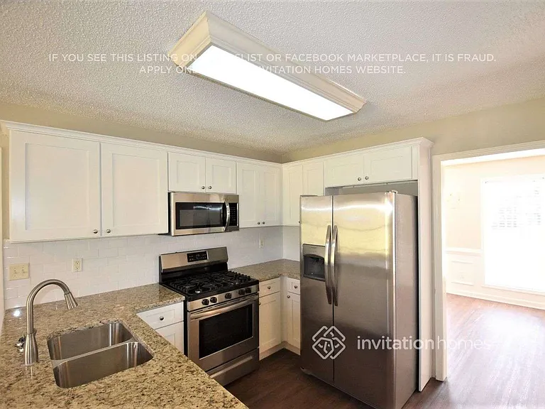 1011 Crown River Pkwy — Photo 4