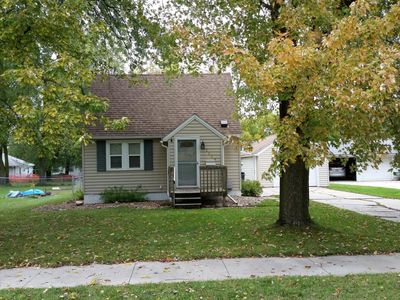 2009 5th Ave NE, Austin, MN, 55912