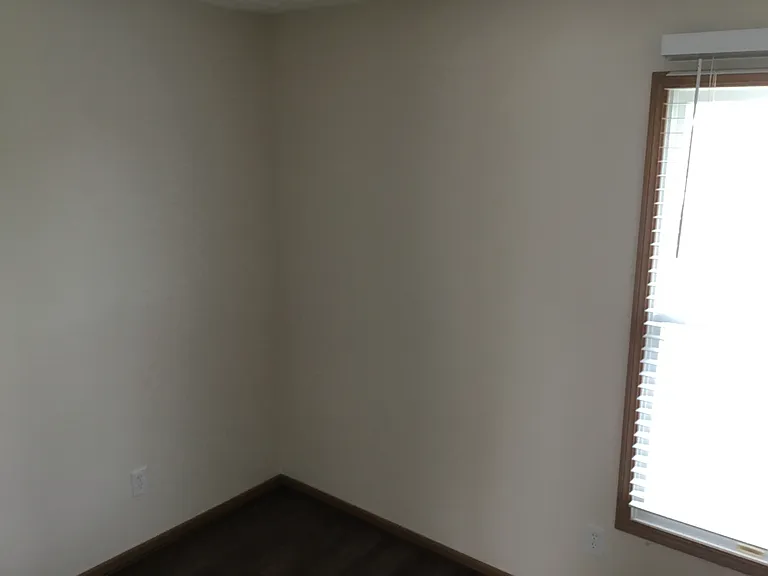 199 Yehlshire Dr — Photo 11