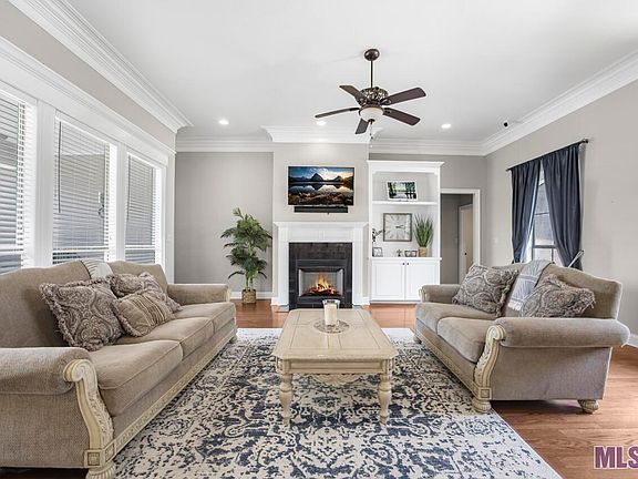 3rd image of 13327 Williamsburg Dr