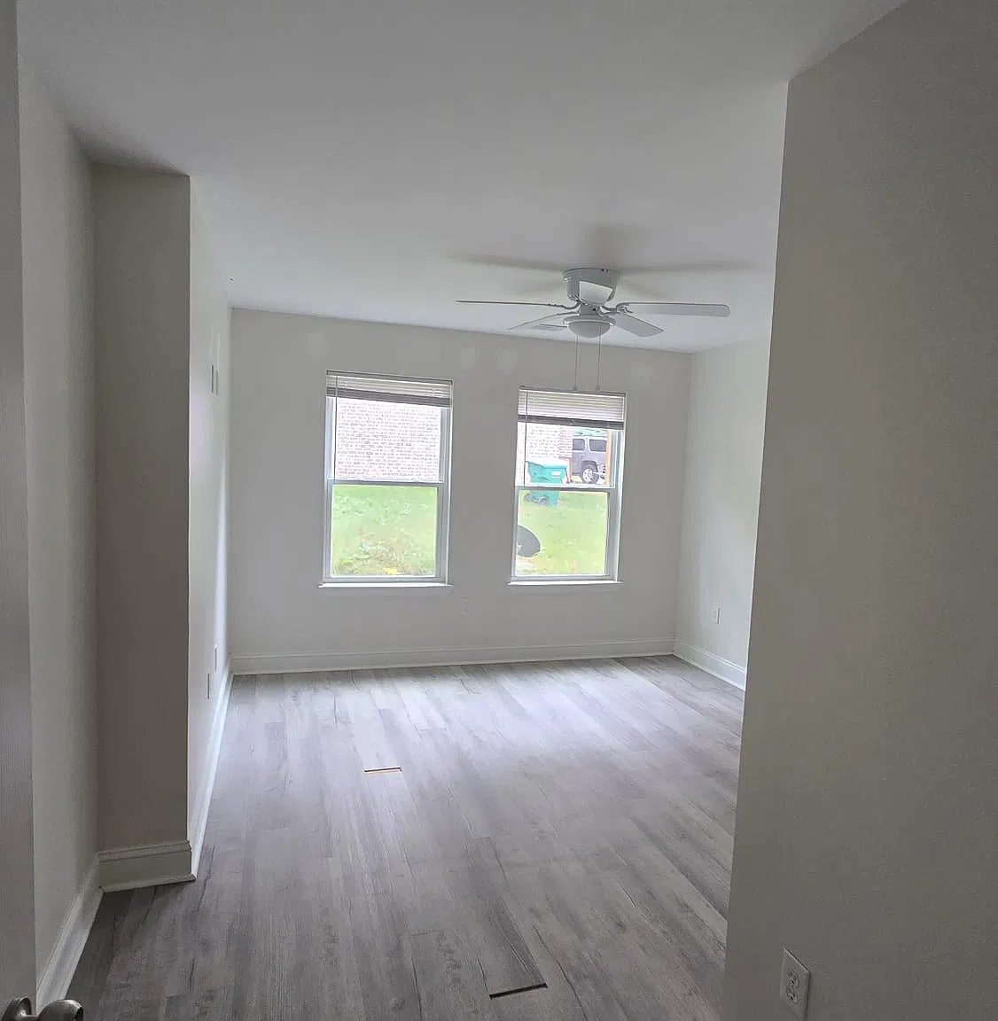 3 bed, 2.5 bath, $2,400 — Photo 2