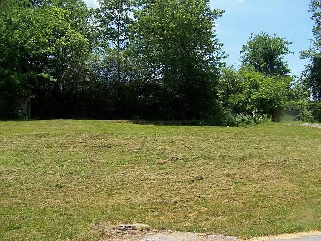 2nd image of 3612 Ida Belle Ln