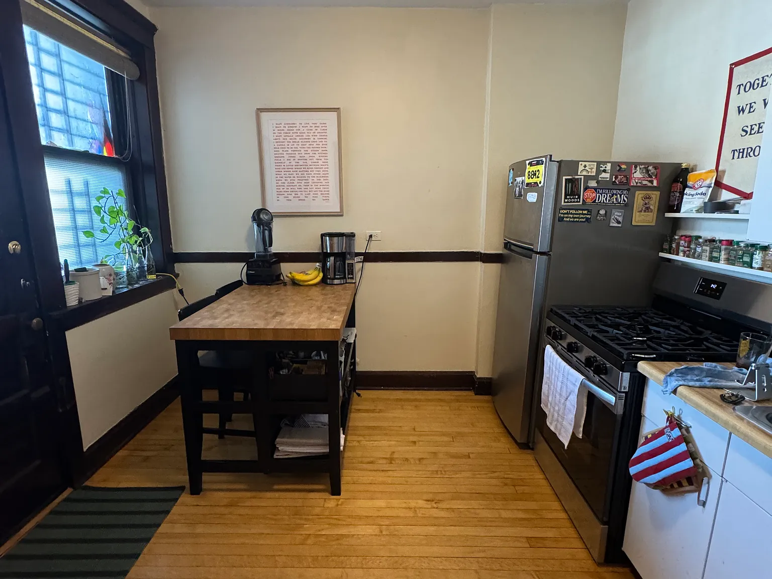 1 bed, 1025 sqft, $1,600 — Photo 4