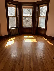 Rented by Picture Realty Inc.