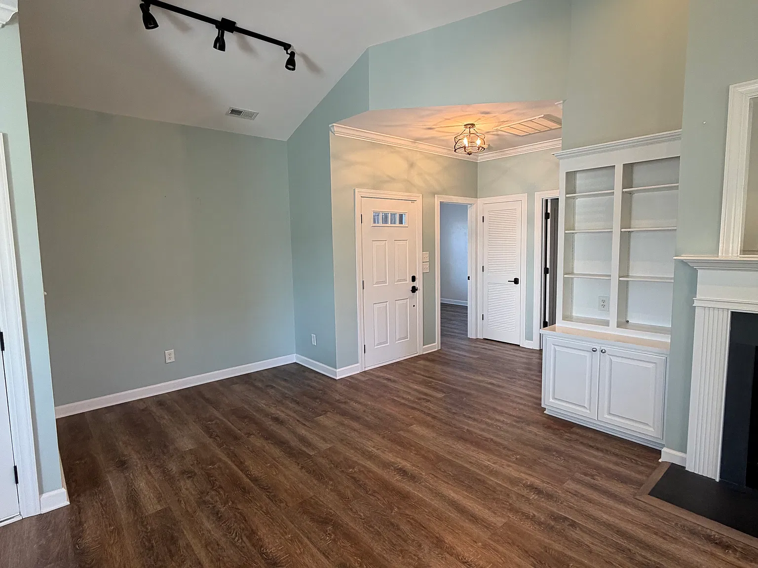 2 bed, 1152 sqft, $1,850 — Photo 4