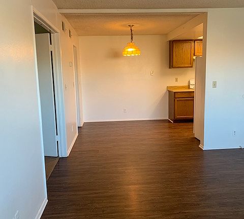 3rd image of 57545 Yucca Trl APT 10