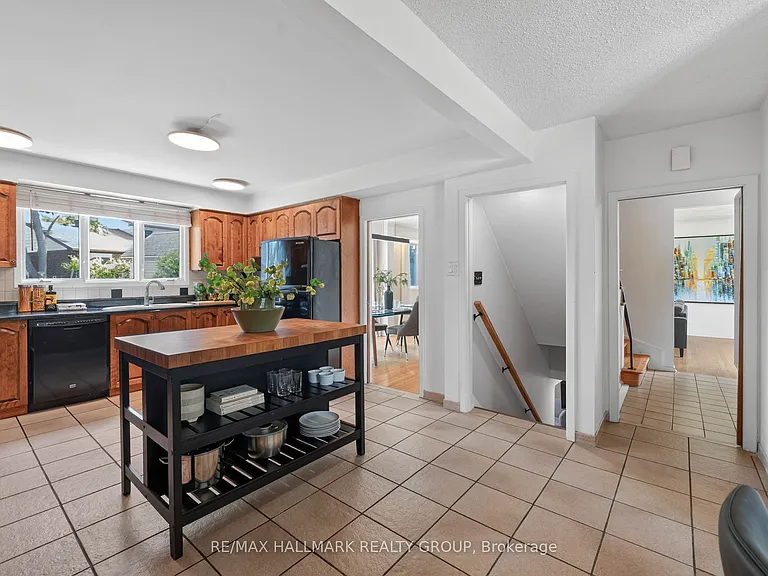 1038 Arnot Rd — Photo 14