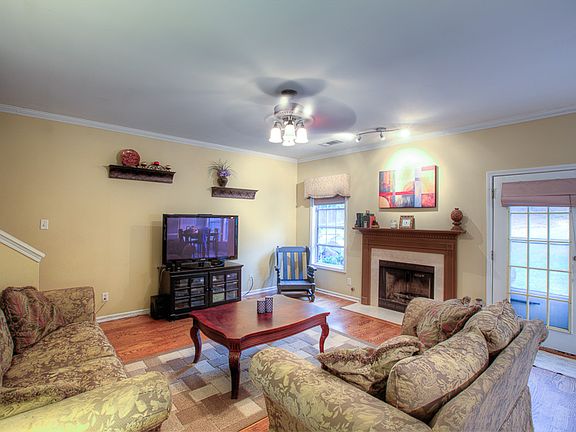 Large Family Room/Great Room