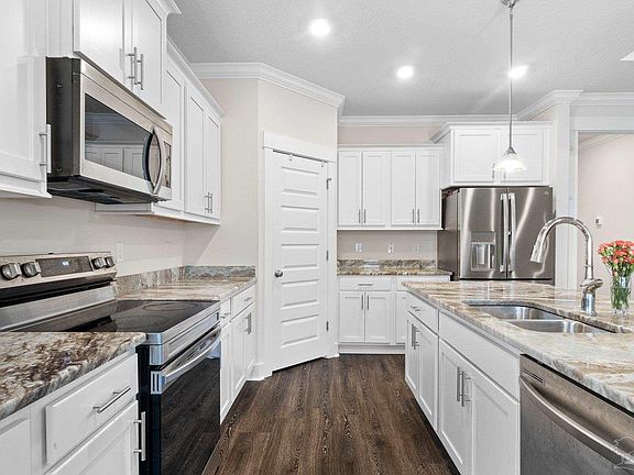 4th image of 12521 Windsor Dr