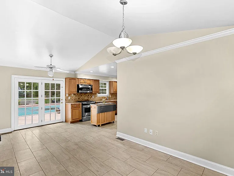 5405 Hampton Forest Way — Photo 13