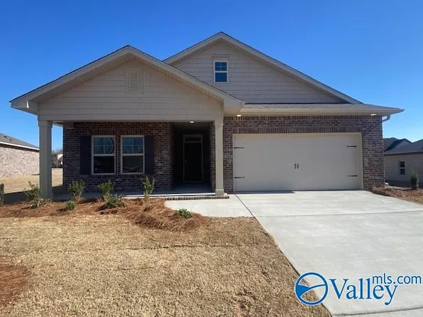 14082 New Castle Dr, Athens, AL 35613