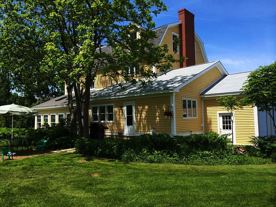 2nd image of 18 Stumpfield Rd