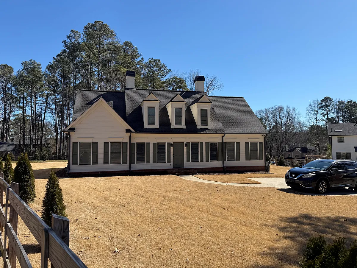 Front of home - 2020 Shillings Rd NW