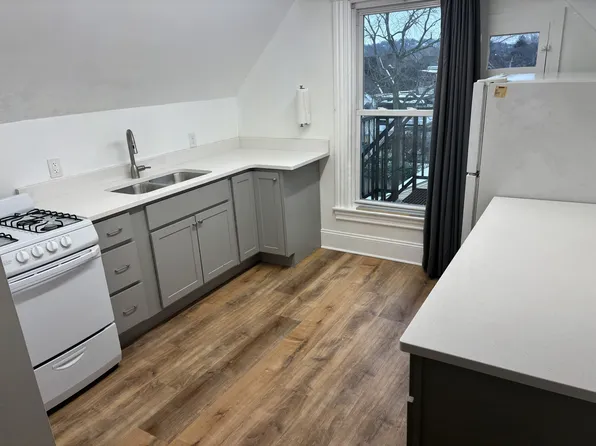 310 Biddle Ave #3, Pittsburgh, PA 15221