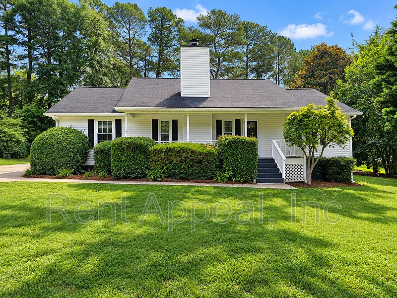 3 bed, 2.0 bath, 1444 sqft, $1,995 — Photo 1
