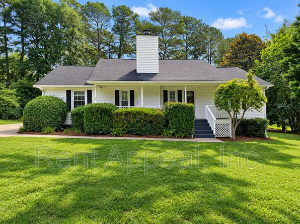 102 Park Place Dr, Lawrenceville, GA 30046