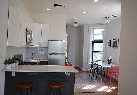 4th image of 240 Lenox Ave Floor 3