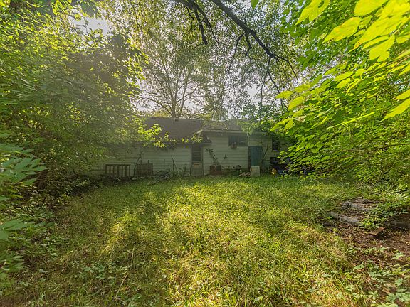 4th image of 8284 Stony Creek Rd