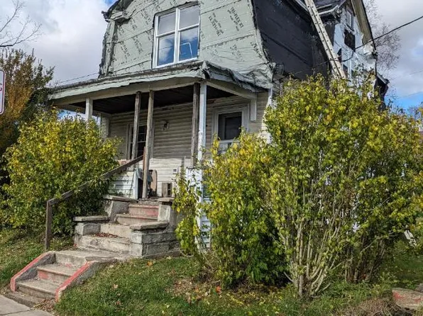 12 N Main St, Clarendon, PA 16313