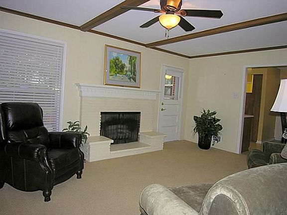 2nd image of 554 Summit Dr