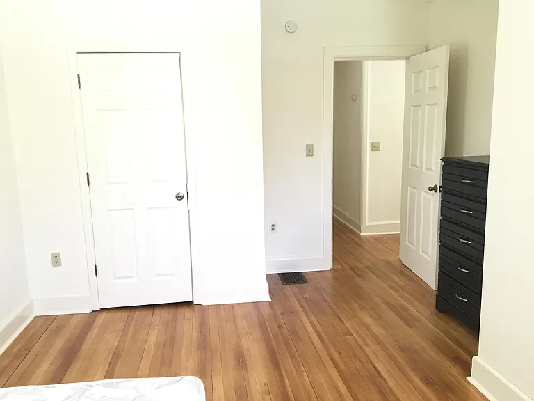 516 E Buffalo St — Photo 12