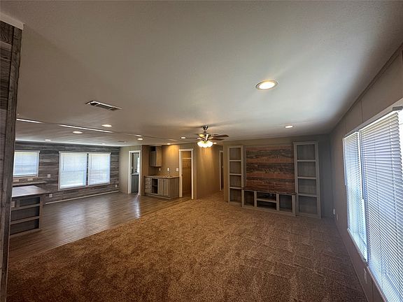 4th image of 4020 E 474th Ln