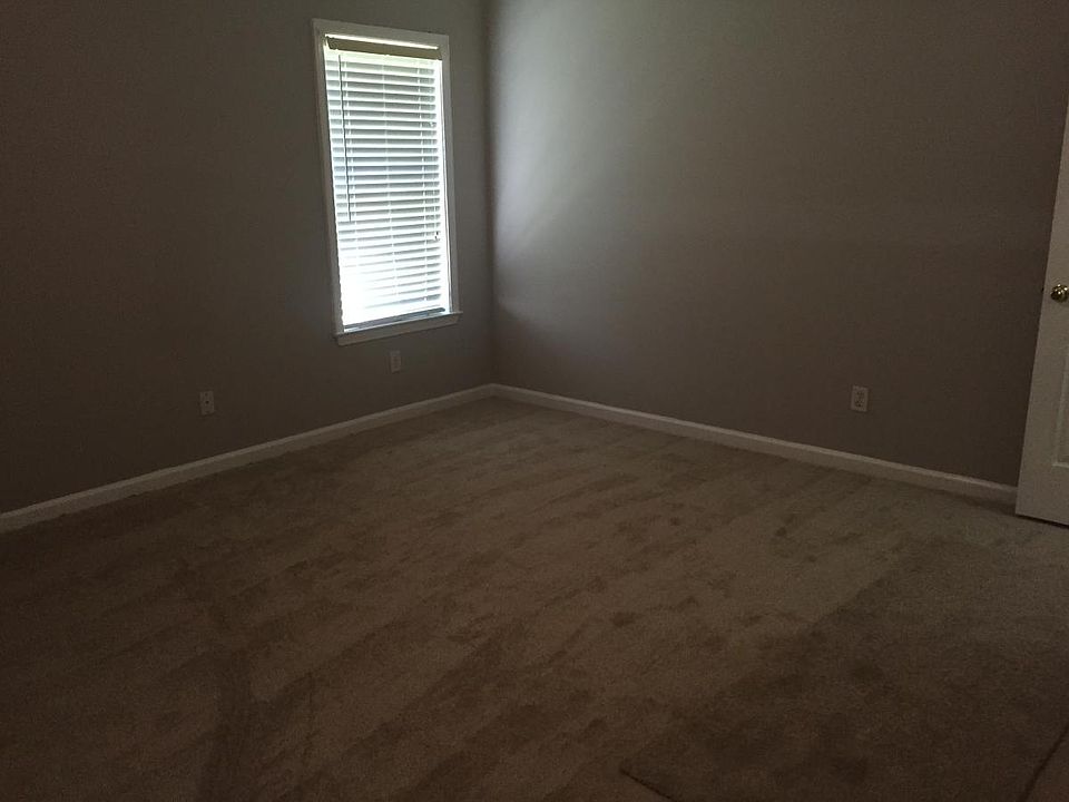 2nd image of 9233 Loganberry Ln