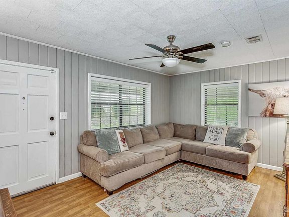 5th image of 927 Kathleen Ave