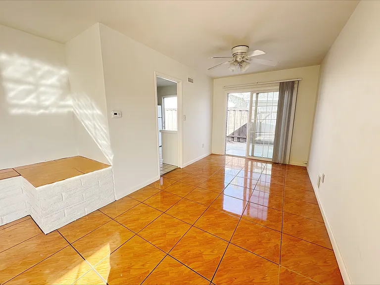 4650 Mount Longs Dr — Photo 12