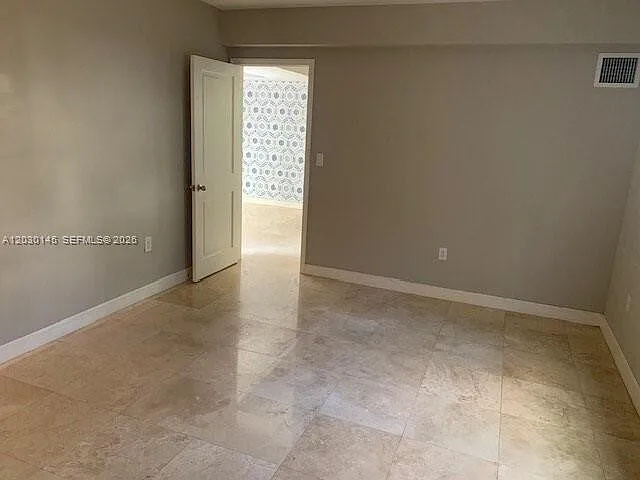 423 Alhambra Cir — Photo 30