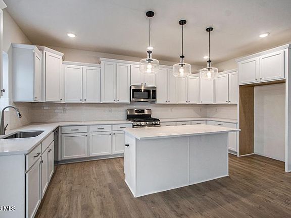 5th image of 8454 Misty Gorge Rd