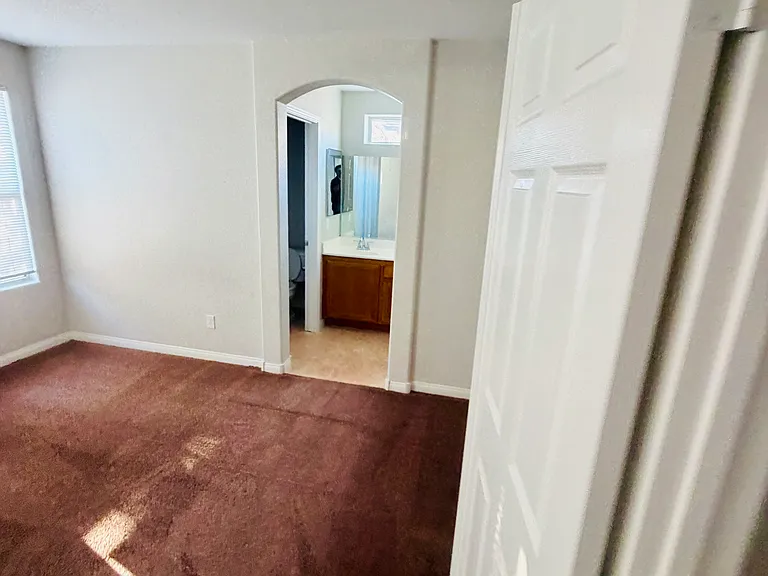 1146 Claire Rose Ave — Photo 8