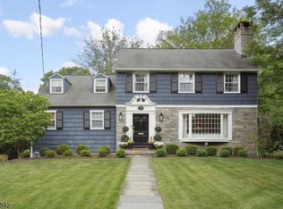 11 Hickory Rd, Summit, NJ 07901
