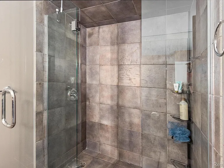 1001 W Jefferson Ave #15B — Photo 26