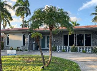 835 Harrison St, Hollywood, FL 33019