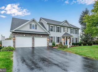 26 Silver Maple Dr, Boiling Springs, PA 17007